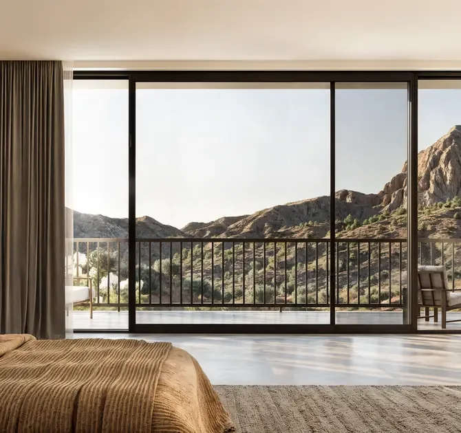 Reynaers MasterPatio sliding glass door with mountain view – aluminum sliding doors featured on Aluminum Sliding Doors & Lift-Slide Systems