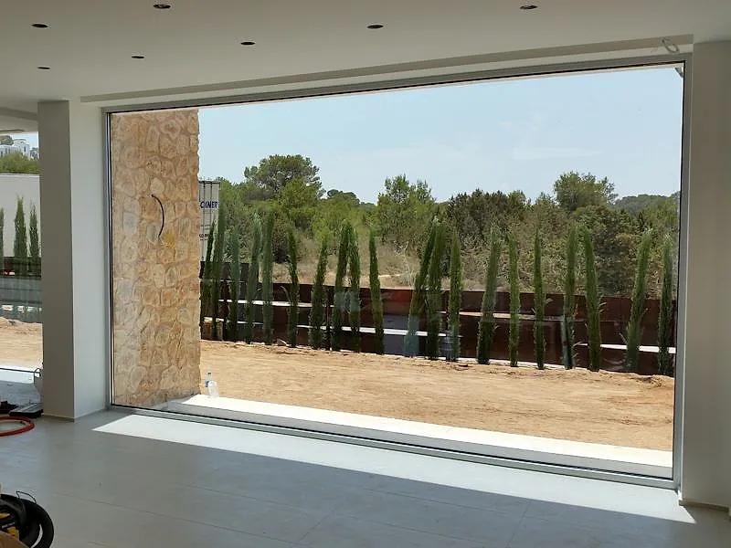 Panoramic aluminum window in a villa interior – aluminum project reference featured on Projects & References | Custom Aluminum Windows
