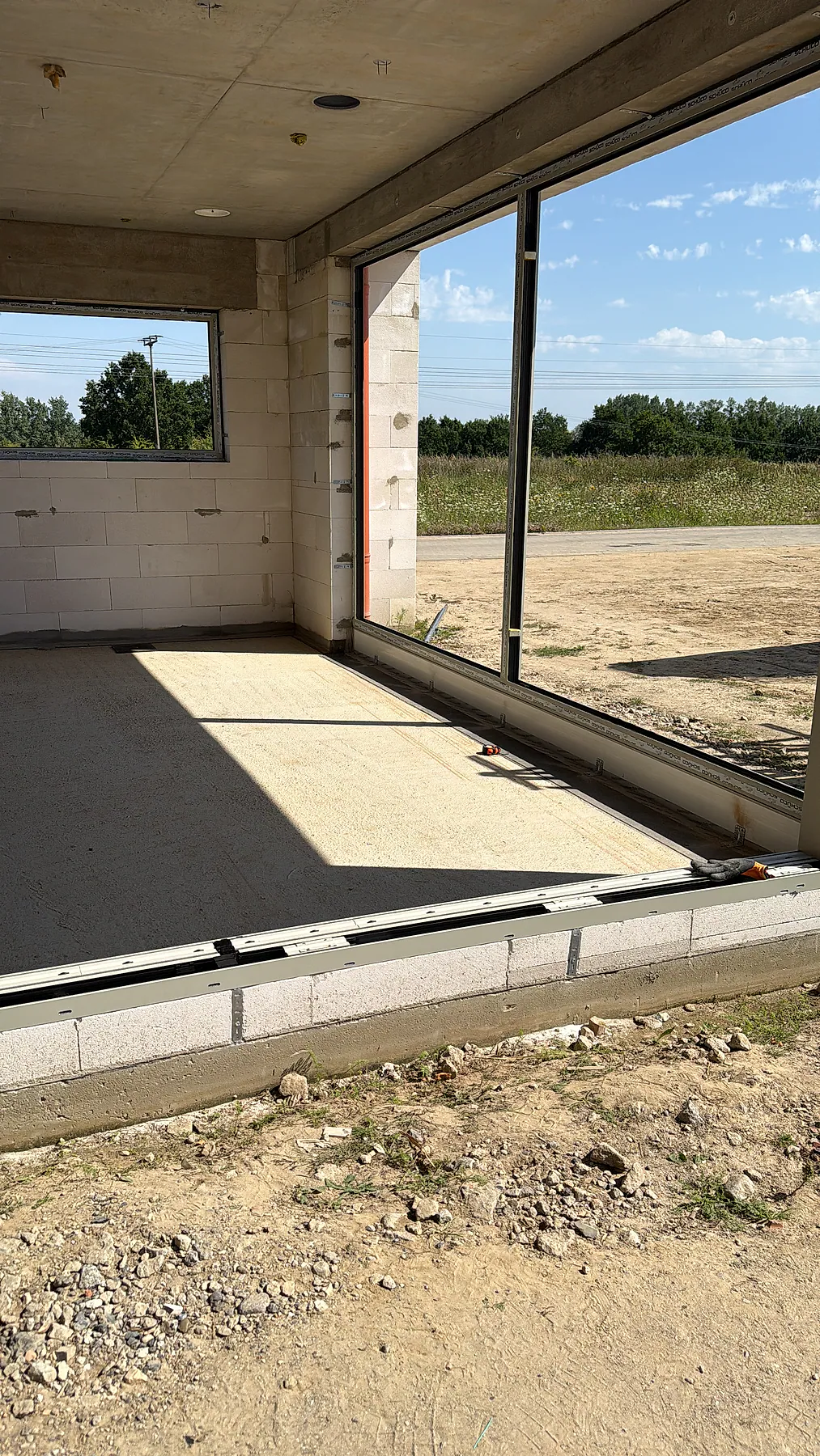 Large aluminum sliding door system with floor-to-ceiling glazing – aluminum project reference featured on Projects & References | Custom Aluminum Windows